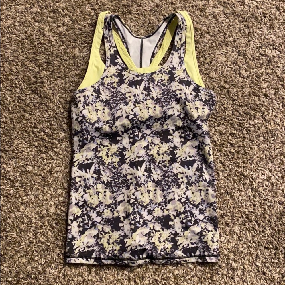 Size 8 lululemon tank